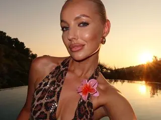 Maiu pussy